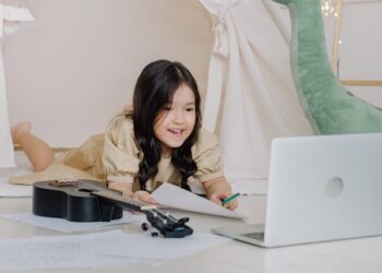 Does Berchet Media The Baby Keyboard Feature Yo Gabba Gabba (3)