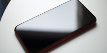 Matte Screen Protector Rainbow Effect