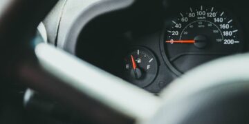How Do You Calculate Your MPG (Simple Guide)
