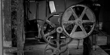Solid Rubber Wheel Definition & Industrial Uses