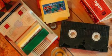 WWF SmackDown 2 Know Your Role GameShark Codes & Addys